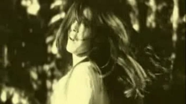 Queens Of The Stone Age - Someone's In The Wolf