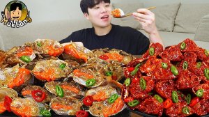МУКБАНГ — Маринованный сырой краб, жареное яйцо и домашняя корейская еда — корейский ужин