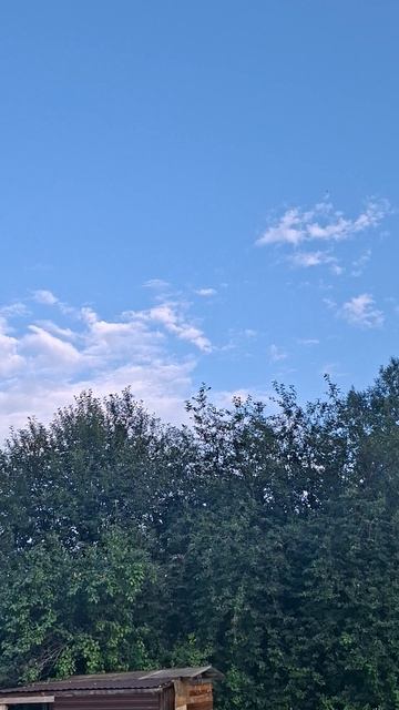В деревне, закат красивый небольшой