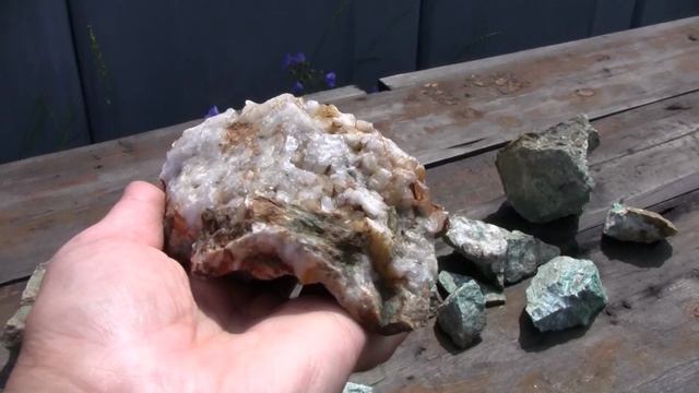красивые камни, которые мы нашли на копи