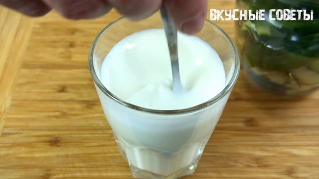 Беру ОГУРЦЫ и ВЛИВАЮ в них КЕФИР — результат вас удивит!