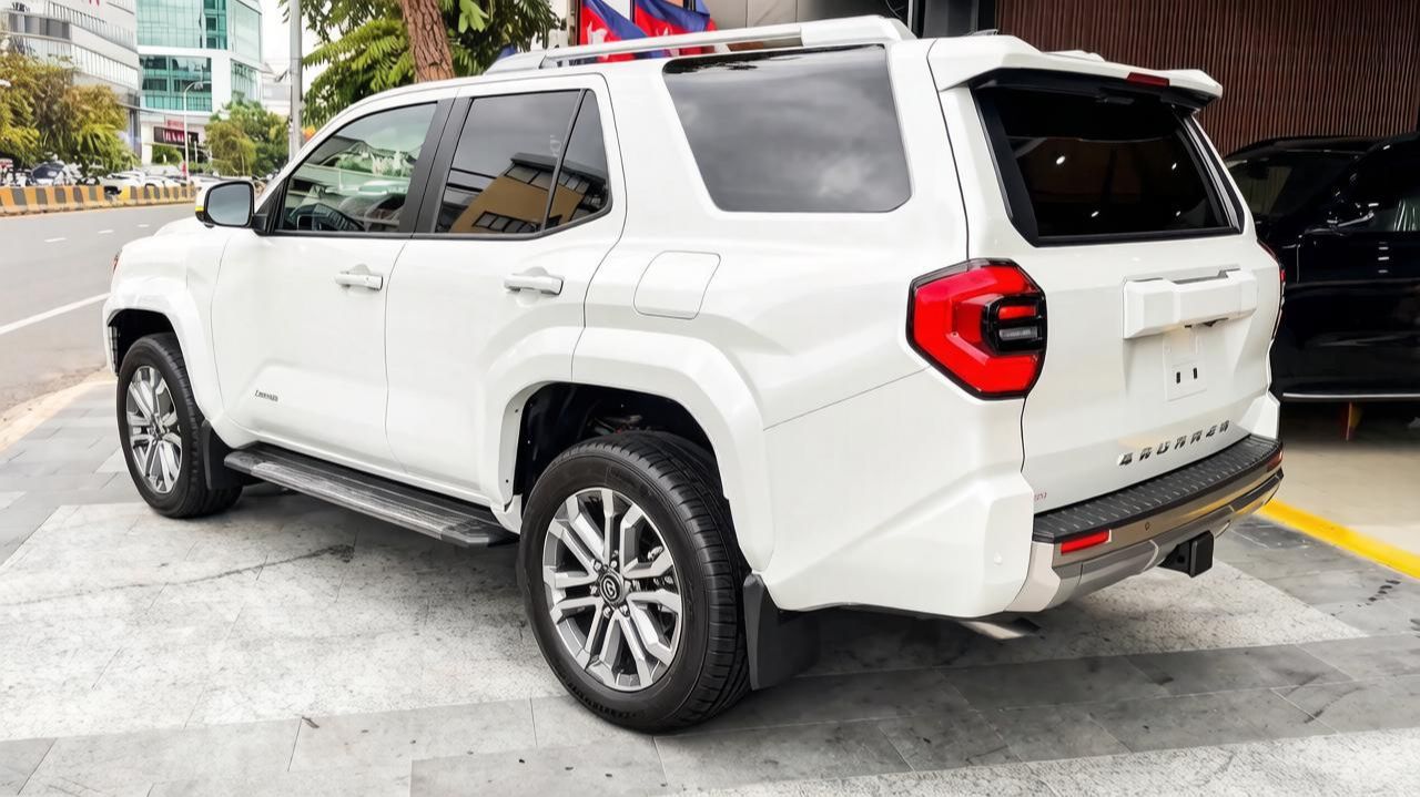 Toyota 4Runner Limited 2026 года — семиместный внедорожник отличного качества. Обзор автомобилей