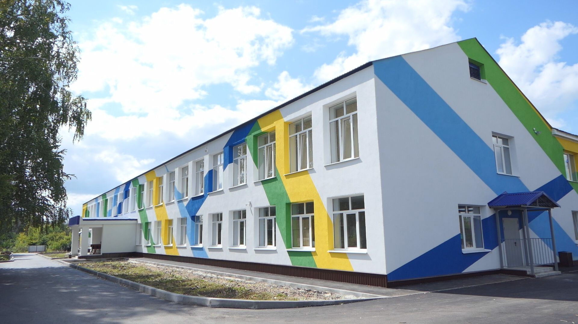 Работа приёмной комиссии в школе с. Чубовка