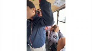 Социальный эксперимент: уступят ли беременной место в автобусе