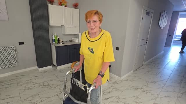 Почему я беру ходунки, хотя не хожу... Абсурд доступной среды в Невинномысске  Мой день. Ч. 1