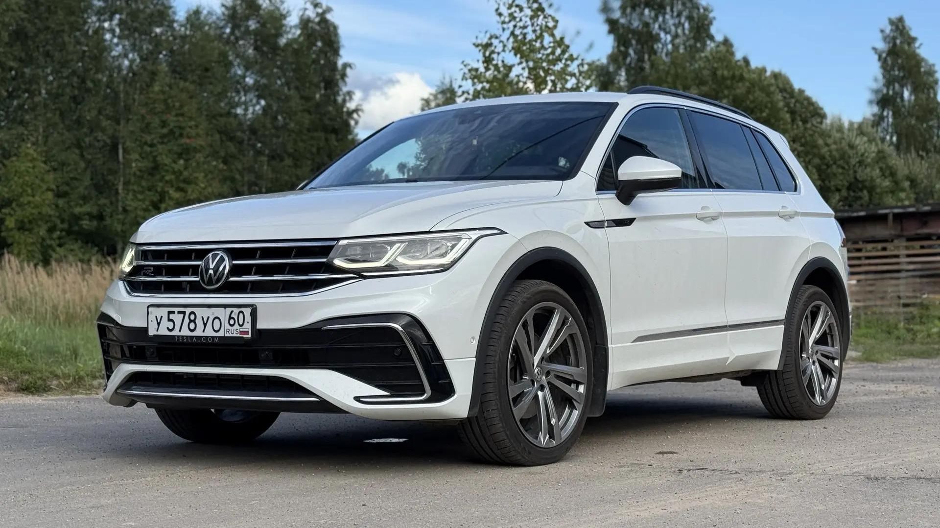 Подбор по вторичке РФ. Шведский Volkswagen Tiguan 2.0TDI-200hp 4Motion R-Line Webasto.