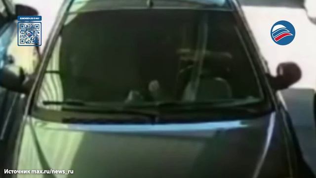 Идеальная парковка после ДТП: водитель в Бразилии потерял управление, но припарковался как мастер