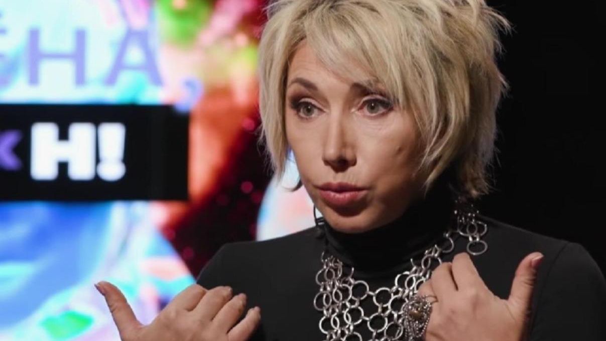 Елена Воробей ВПЕРВЫЕ стала бабушкой и показала стильное фото с прогулки с внуком