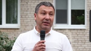 Весёлый праздник во дворе