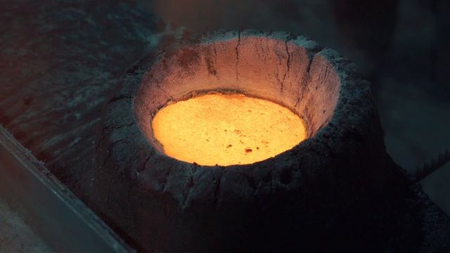 «Держава» обретает новый облик: экскурсия на производство главного символа Омска