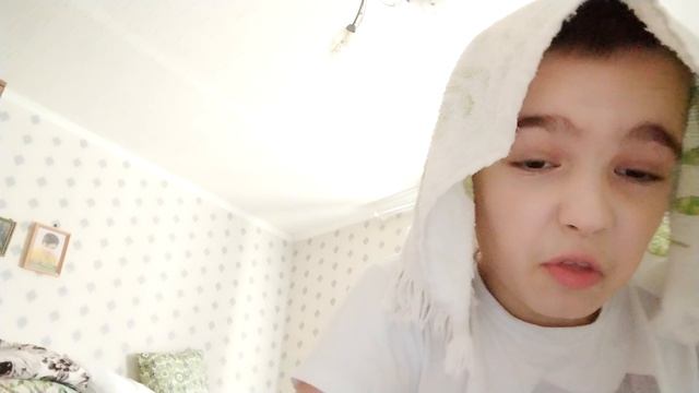 делаем дерьмовый шалаш из подушек и одеял