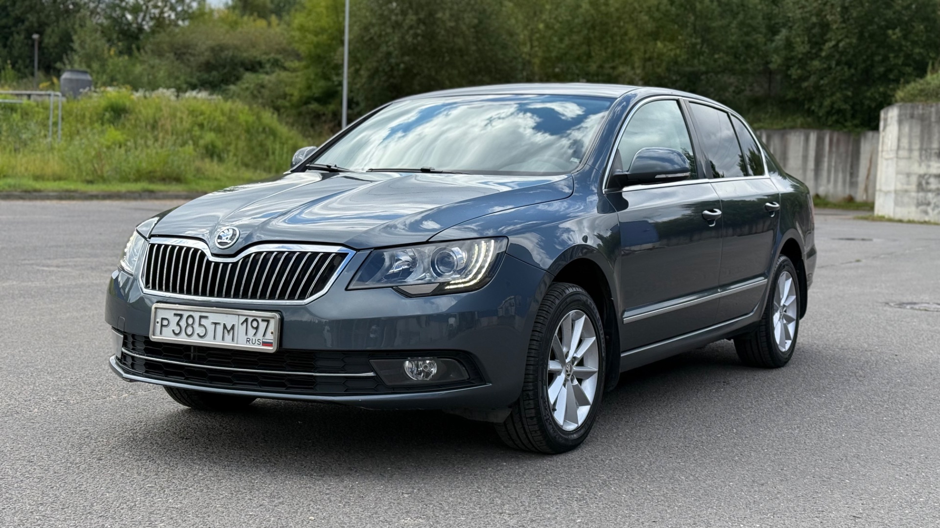 Skoda Superb 2015 1.8 MT