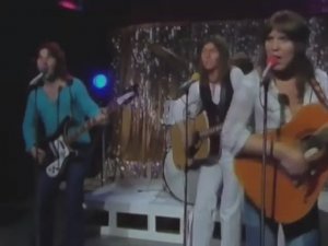 Smokey - Don't Play Your Rock 'N' Roll To Me (1975) Danno