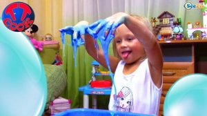 НЕНЬЮТОНОВСКАЯ ЖИДКОСТЬ Ярослава проводит опыт Non-Newtonian fluid conducting an experimen