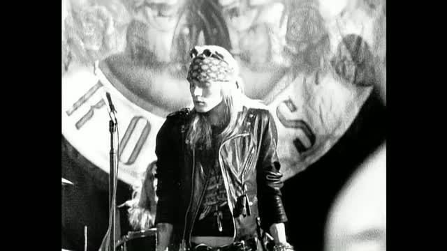 Guns N' Roses - Sweet Child O' Mine (1988) VH1 Classic