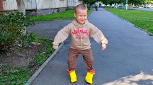 СЕРЁЖА НА ПРОГУЛКЕ 😍