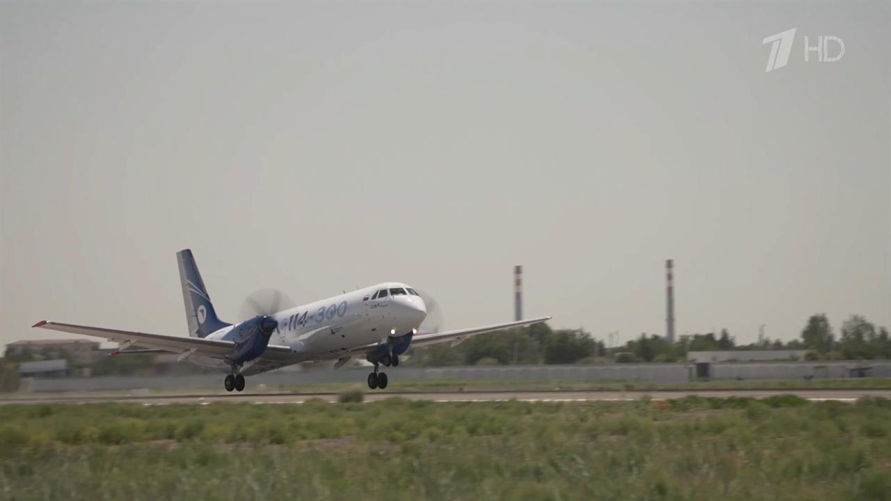 Турбовинтовой пассажирский самолет Ил-114-300 прошел испытания жарой.