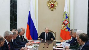 Владимир Путин провёл оперативное совещание с членами Совета Безопасности, Кремль, 21 августа 2026