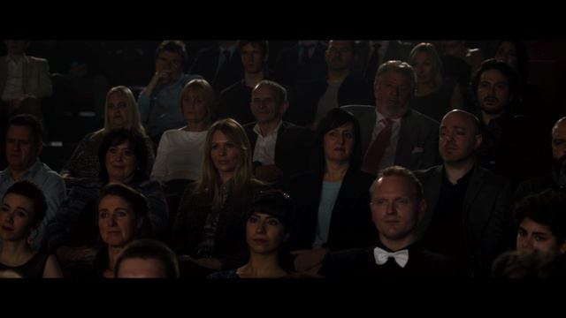 Певица на всю голову (2020) / Falling For Figaro