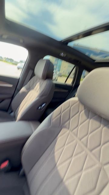 Geely Monjaro 2026 синий 245