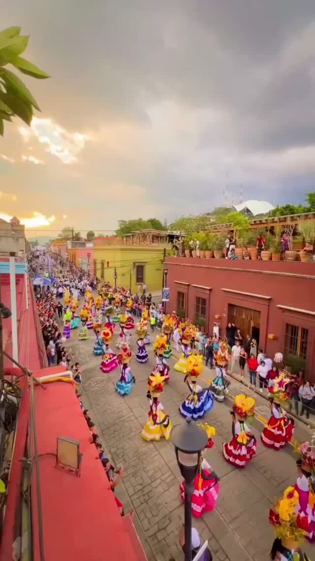 САМЫЙ ЯРКИЙ ГОРОД 🙌🏻