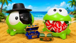 Ам Ням ищет клад в песочнице! Два сундука с золотыми монетами 🗺️💰 | Для детей