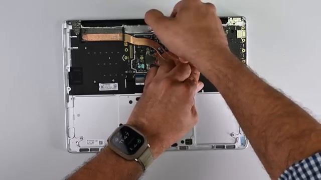 Surface Pro 11 & Surface Laptop 7 Teardowns - Repairable, AI Powered Devices!!!