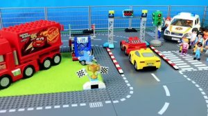 Автобус Полицейская машина Игры с игрушками детям