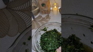 Пирожки с капустой и с щавелем)