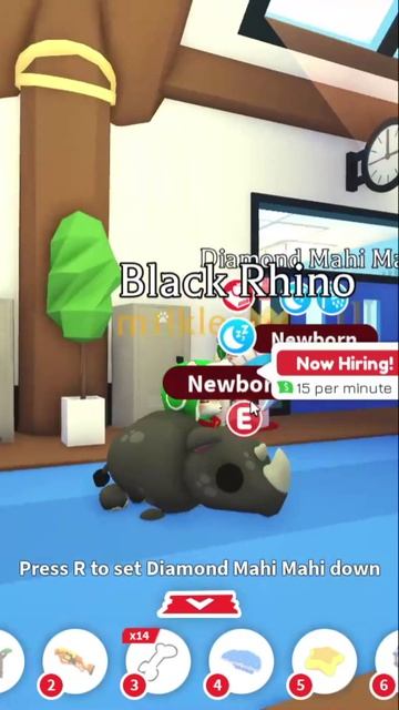 Пытаюсь из Crystal Egg достать Chihuahua, ой, Strawberry Turtle #roblox  #роблокс #адоптми  #adoptme