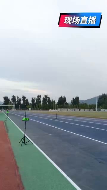 Китайский робот побил мирового рекорда Усэйна Болта на стометровке.