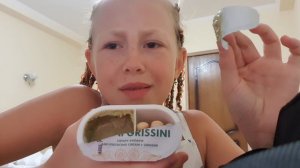 Ем сладости из Анапского магазина 😚☺️😙