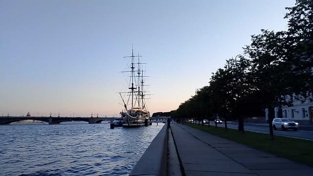 А тем временем люди в Санкт-Петербурге