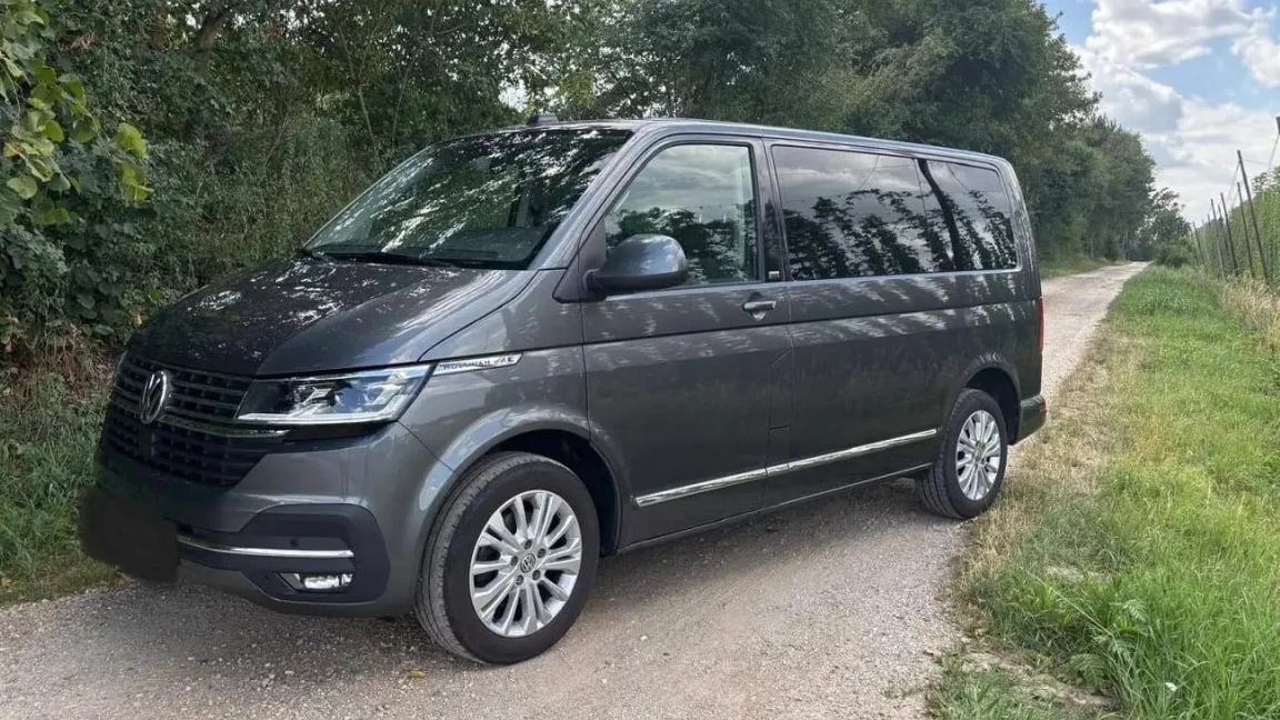Предлагаем Вам, Volkswagen Multivan T6.1 комплектация Generation Six. 2022 года.