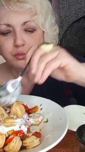 Мукбанг