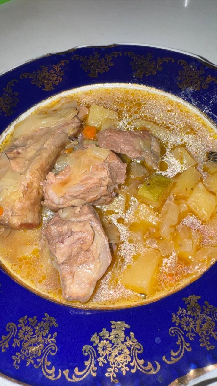 Овощное рагу с ребрышками.