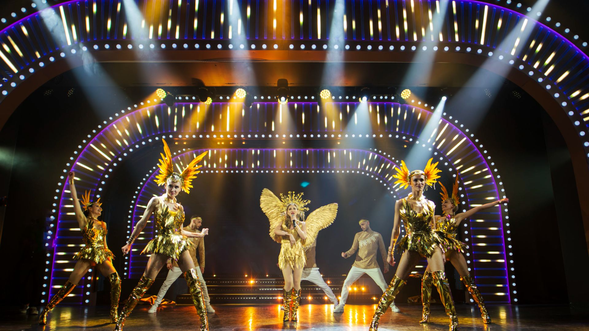 Корпоратив от камерного ужина до масштабного шоу от «Spirit Show»