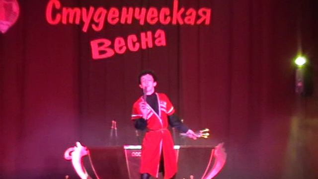 Осетинский танец с кинжалами.