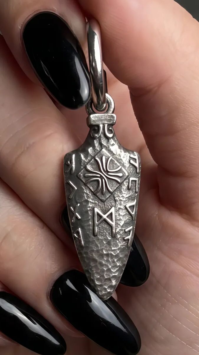 Моносерьга «Рунический Наконечник» от StarfallShop