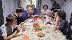 Мукбанг Валера экстренно вернулся