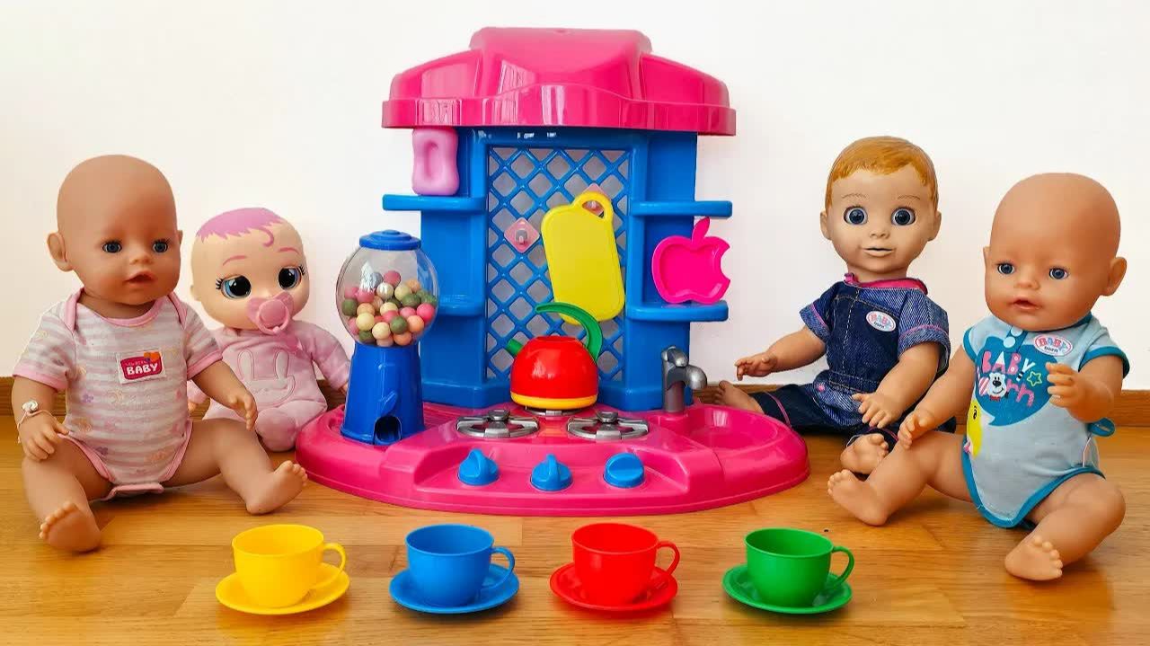 Learn Colors With New Toy Kitchen And Colored Cups
