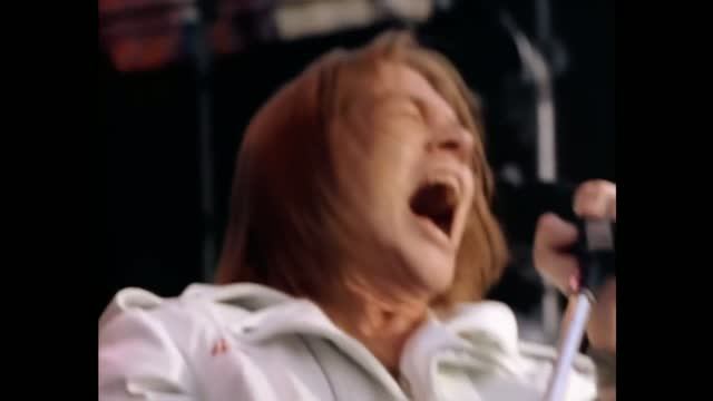 Guns N' Roses - Paradise City (1987) VH1 Classic