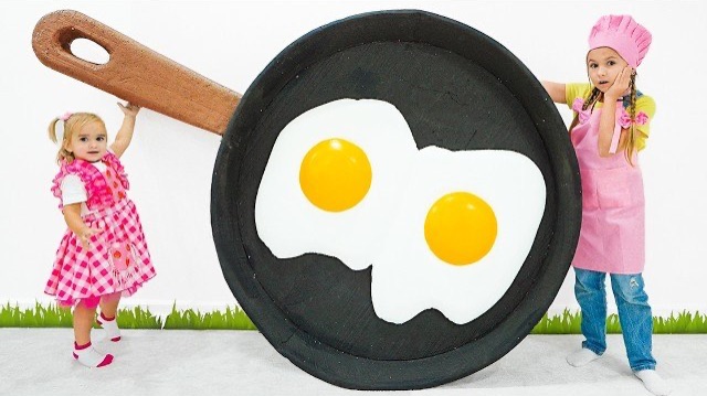 СЪЕЛА ГИГАНТСКУЮ ЯИЧНИЦУ И ПОПАЛА НА ДЕНЬГИ! 😱🍳 Алиса готовит завтрак