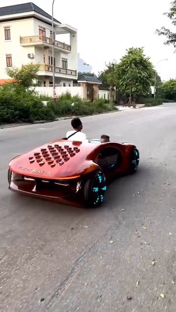 Деревянный Mercedes