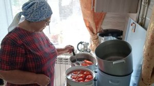 22.08.26. Делаю заготовку, помидоры в собственном соку без кожицы.