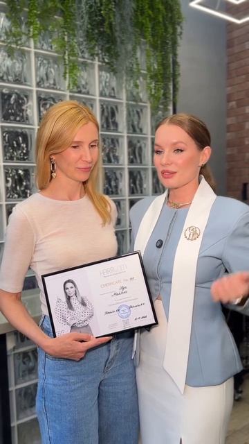 Совсем недавно Ольга прошла у нас обучение по ультразвуковому наращиванию волос в Москве 🙌🏻🤩