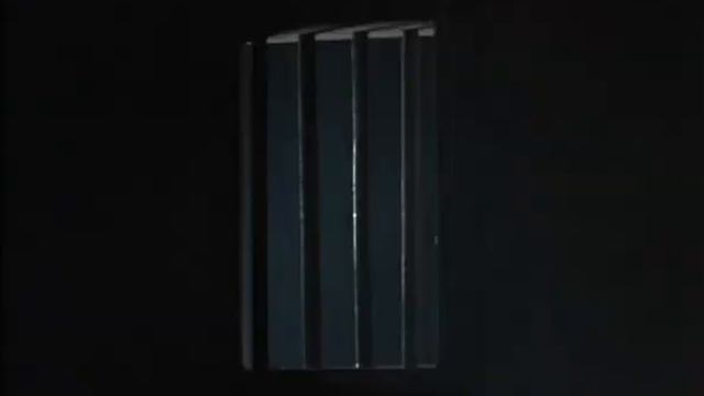 В.Высоцкий- Песня о деревянных костюмах - х/ф " Интервенция "