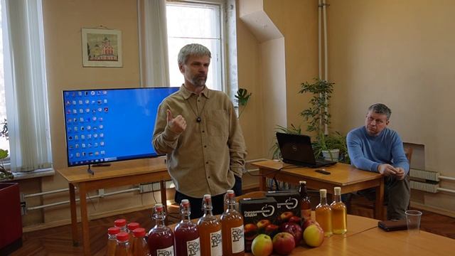 Напитки на основе меда: сбитень, пимент из северного винограда и конкурсные категории медовых вин