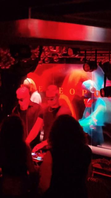 22.08.2026 MASON.STONE
#masomstone
#maspn
#masondj
#dj_bosta