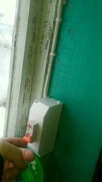 Самодельный корпус для автоматического выключателя.